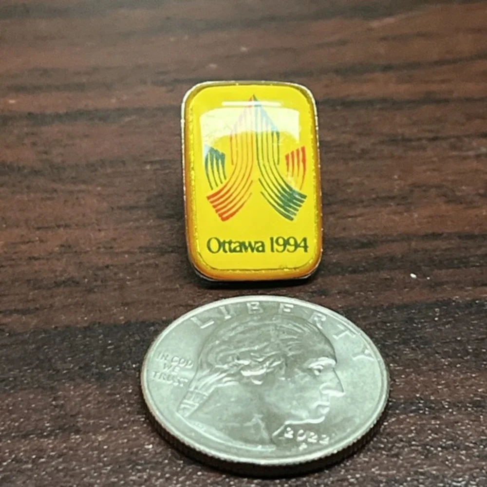 Vintage 1994 Ottawa Canada Lapel Hat Pin‎